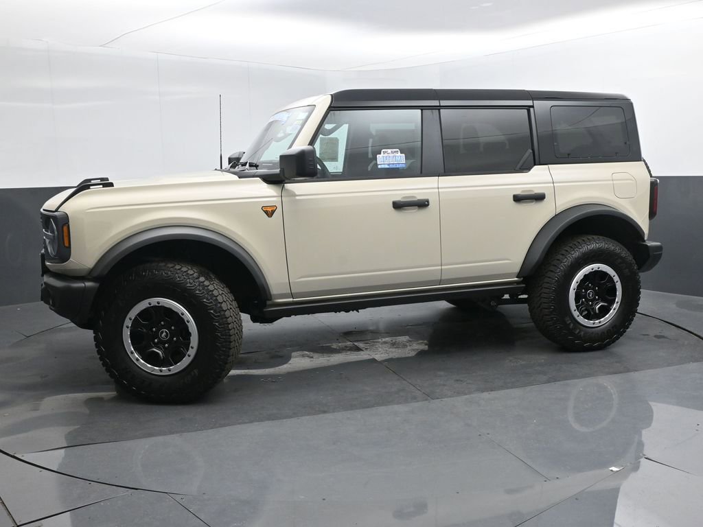 New 2026 Ford Bronco Badlands w/ Sasquatch Package image 2