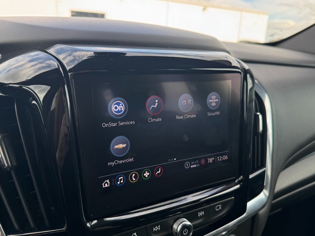 Used 2023 Chevrolet Traverse LT image 21