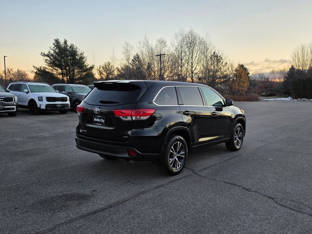 Used 2019 Toyota Highlander LE image 8