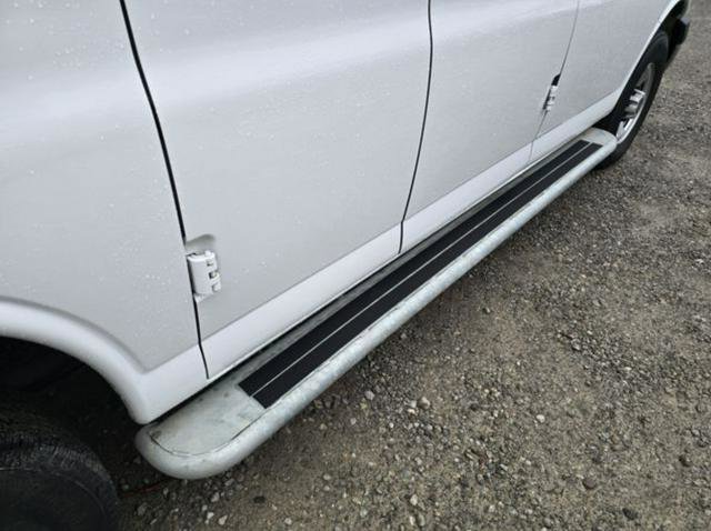 Used 2024 GMC Savana 2500 w/ Driver Convenience Package image 10