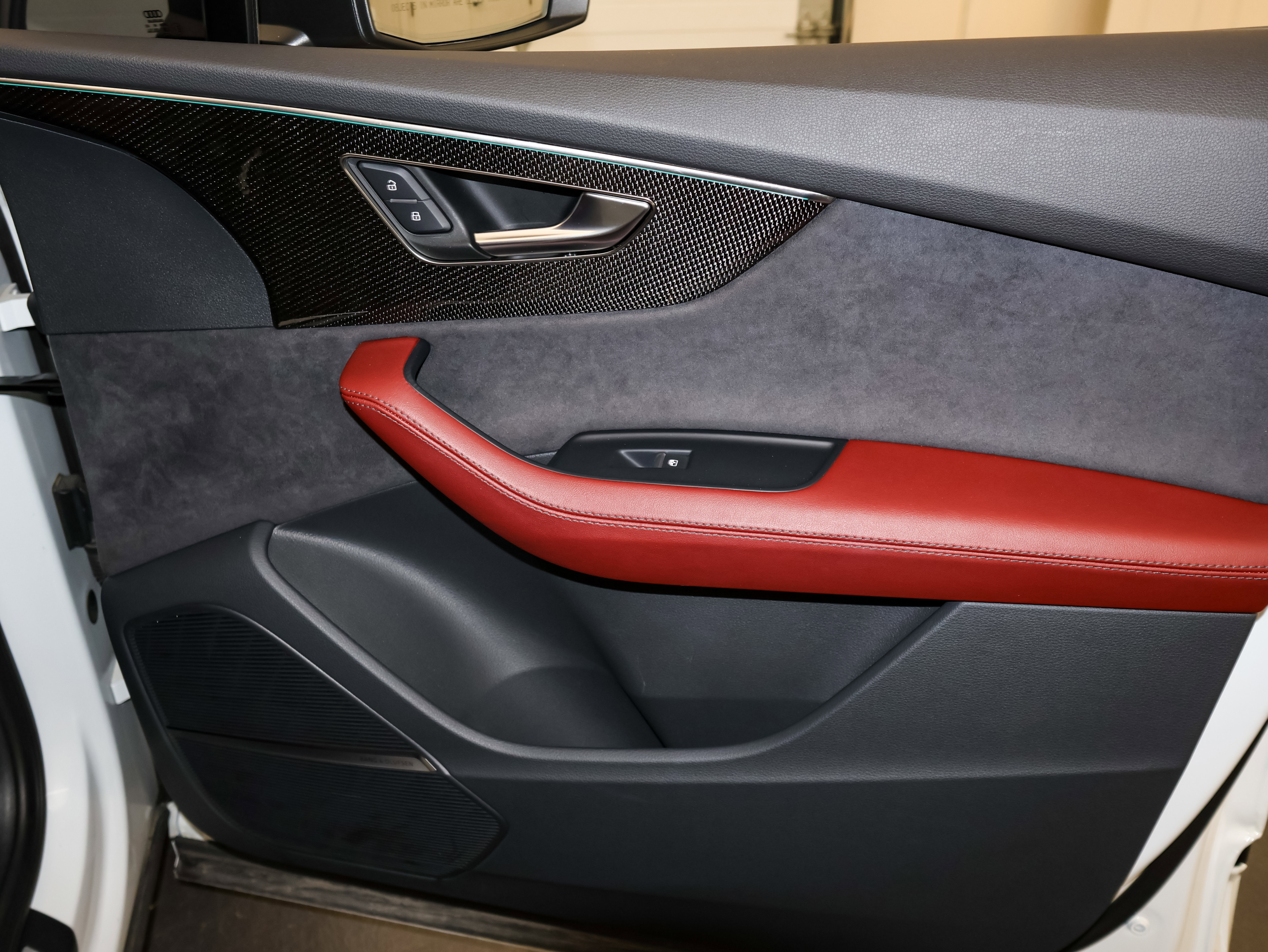 Used 2024 Audi SQ7 Premium Plus w/ Executive Package image 51