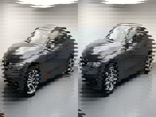 Used 2017 BMW 320i xDrive Sedan