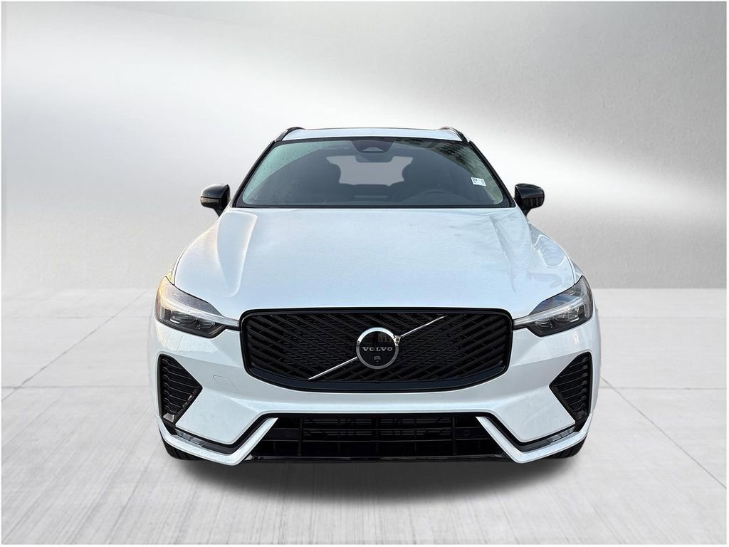 New 2026 Volvo XC60 B5 Plus image 2