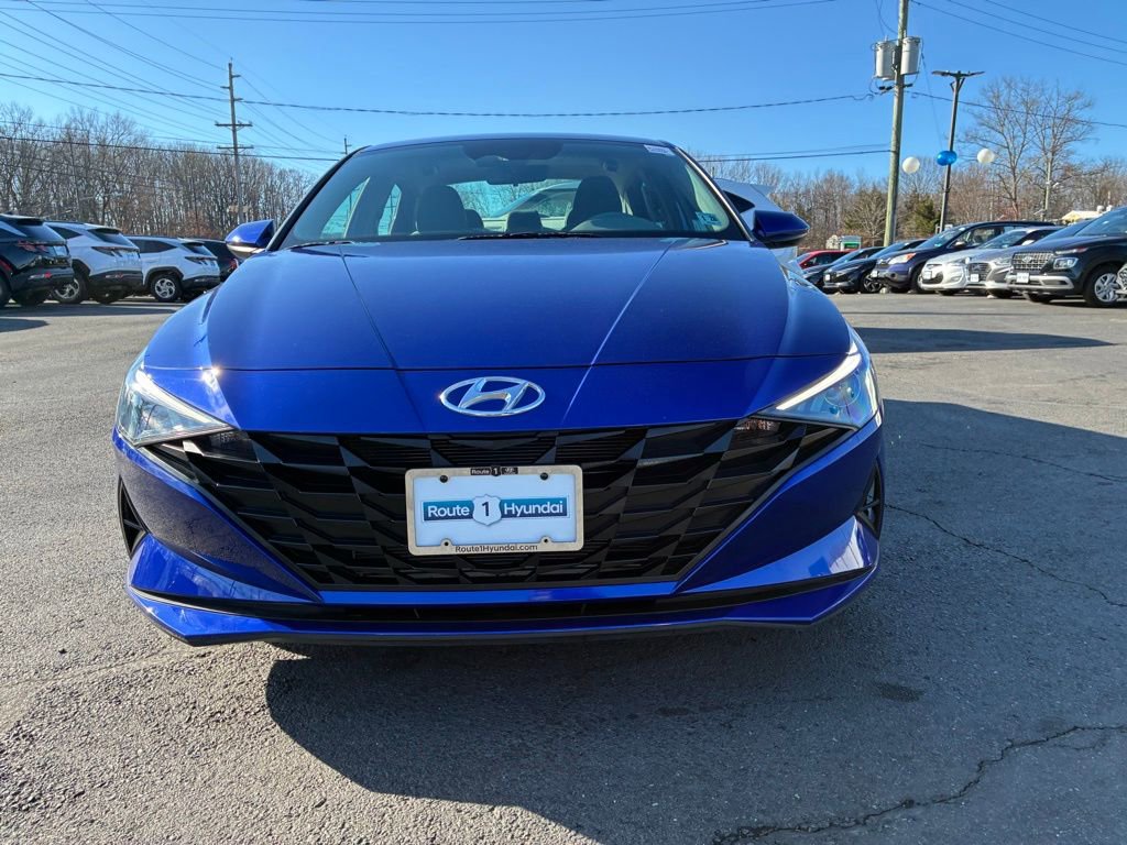 Used 2023 Hyundai Elantra SEL image 2