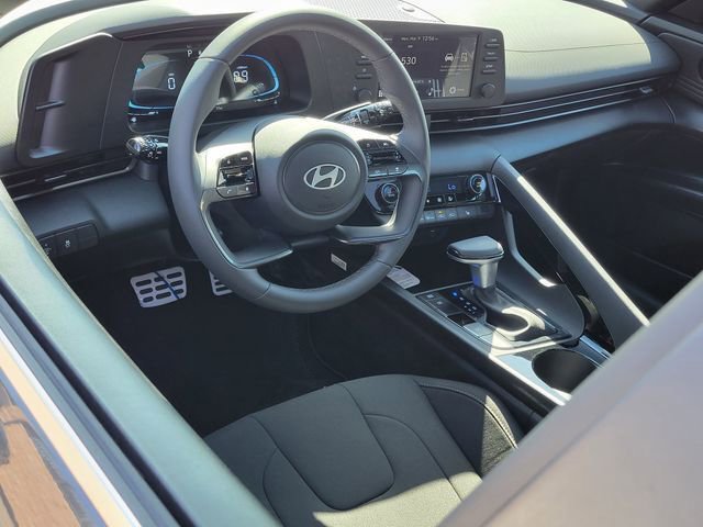 New 2026 Hyundai Elantra SEL Sport Premium image 3