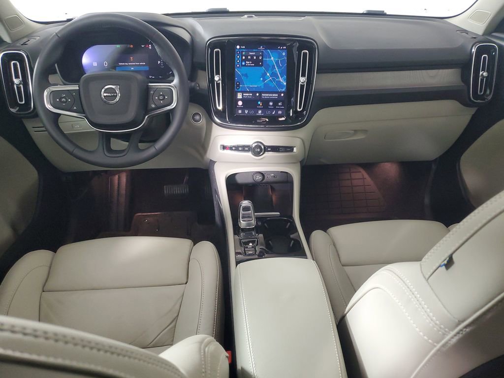 Used 2023 Volvo XC40 B5 Plus w/ Driver Assist Package image 17