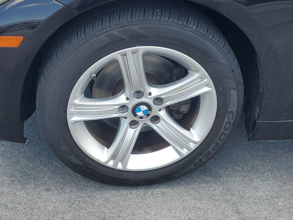 Used 2015 BMW 328i Sedan RWD image 4