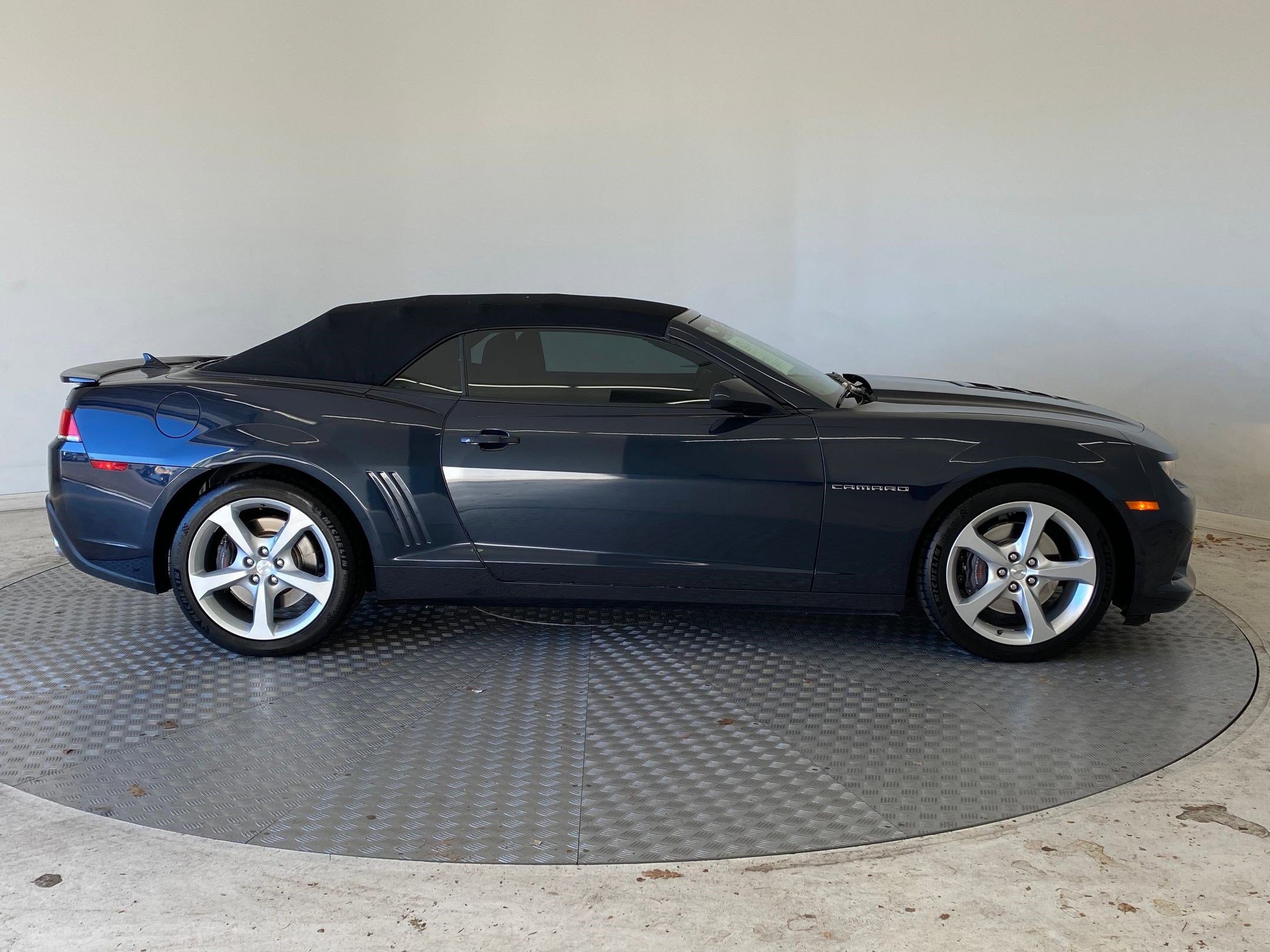 Used 2014 Chevrolet Camaro SS image 8