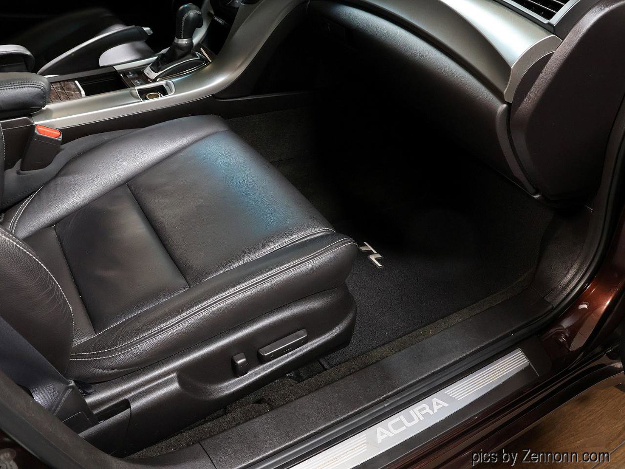 Used 2009 Acura TL SH-AWD image 32