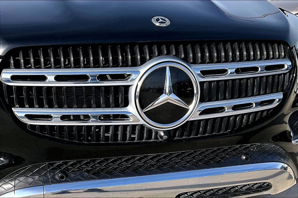 Used 2024 Mercedes-Benz GLE 350 4MATIC w/ 3rd Row Seat Package image 36