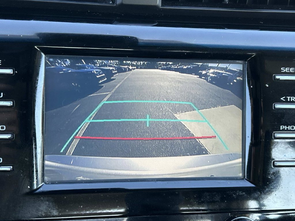 Used 2018 Toyota Camry SE FWD image 32