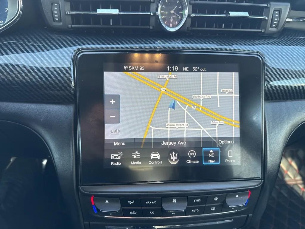Used 2018 Maserati Quattroporte S GranSport Q4 AWD/4WD image 13