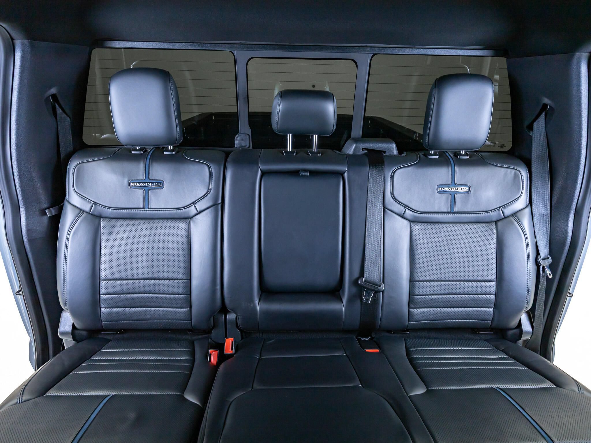 Used 2025 Ford F450 Platinum AWD/4WD image 33
