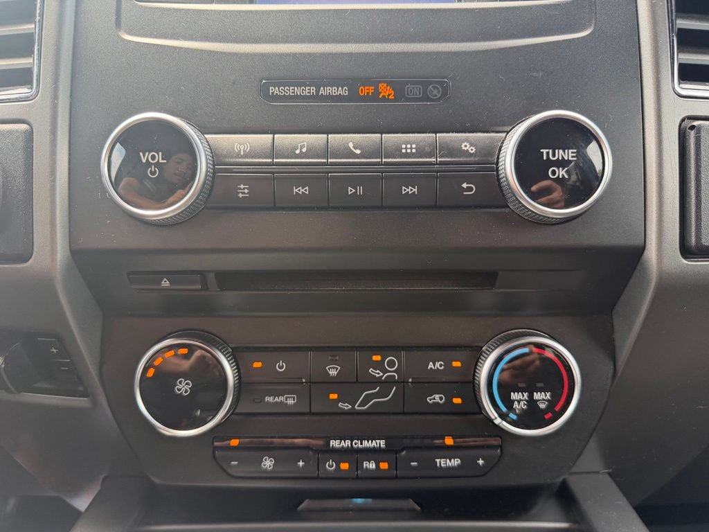 Used 2018 Ford Expedition XLT AWD/4WD image 21