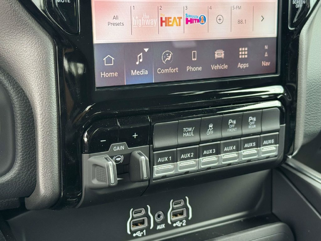 New 2026 RAM 2500 Big Horn AWD/4WD image 20