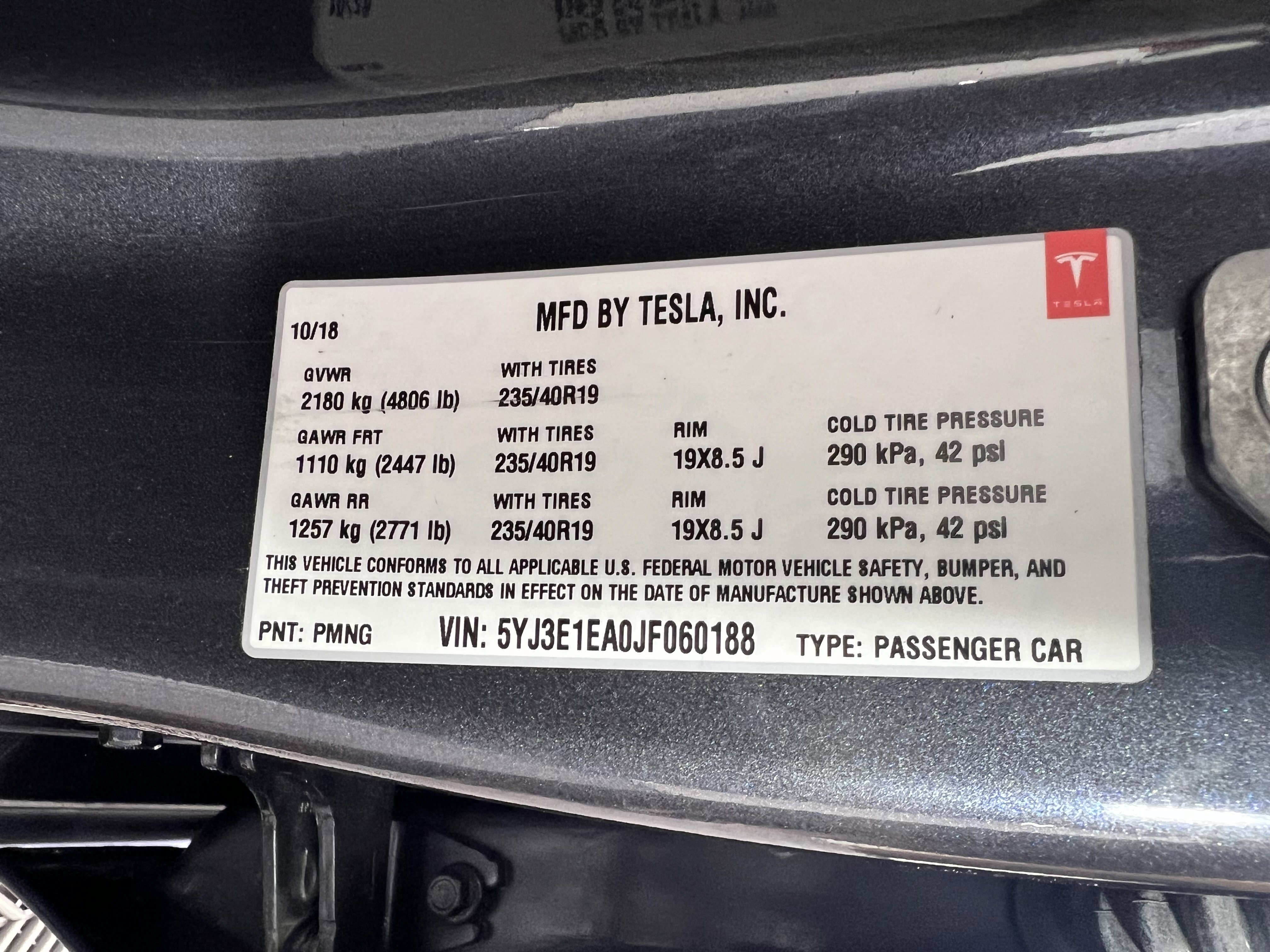 Used 2018 Tesla Model 3 Long Range RWD image 28