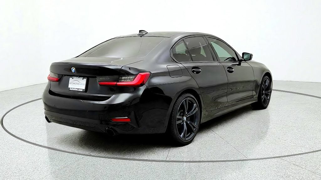 Used 2021 BMW 330i xDrive Sedan w/ Convenience Package AWD/4WD image 5