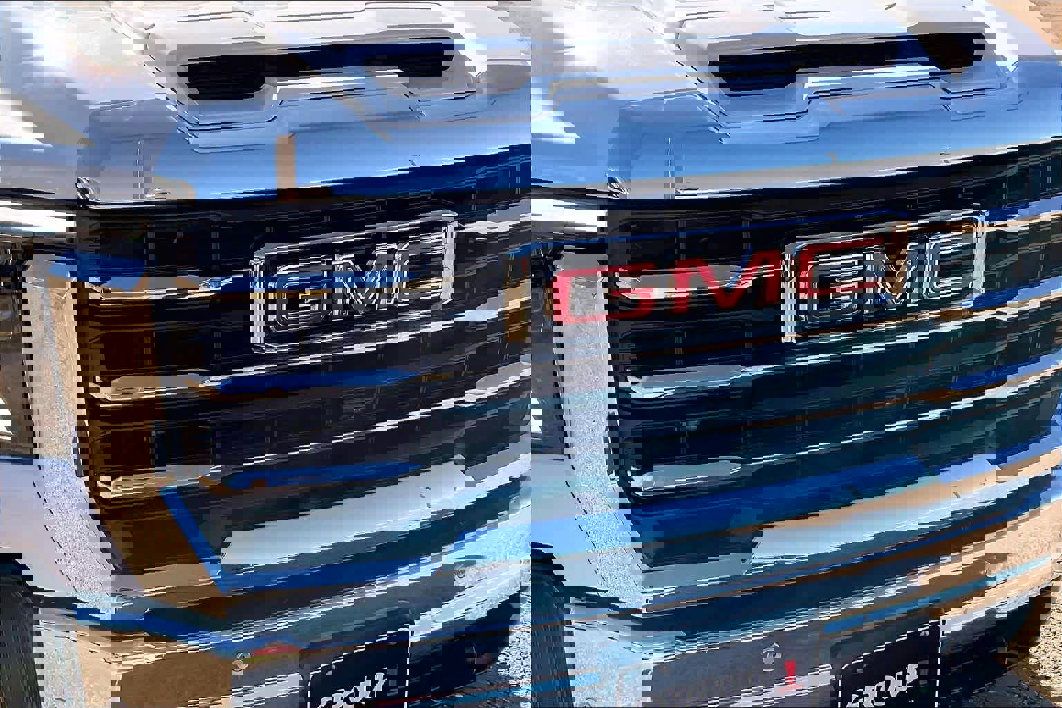 Used 2024 GMC Sierra 2500 SLT w/ SLT Premium Package image 60