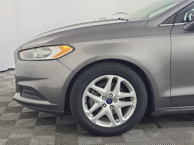 Used 2014 Ford Fusion SE image 9