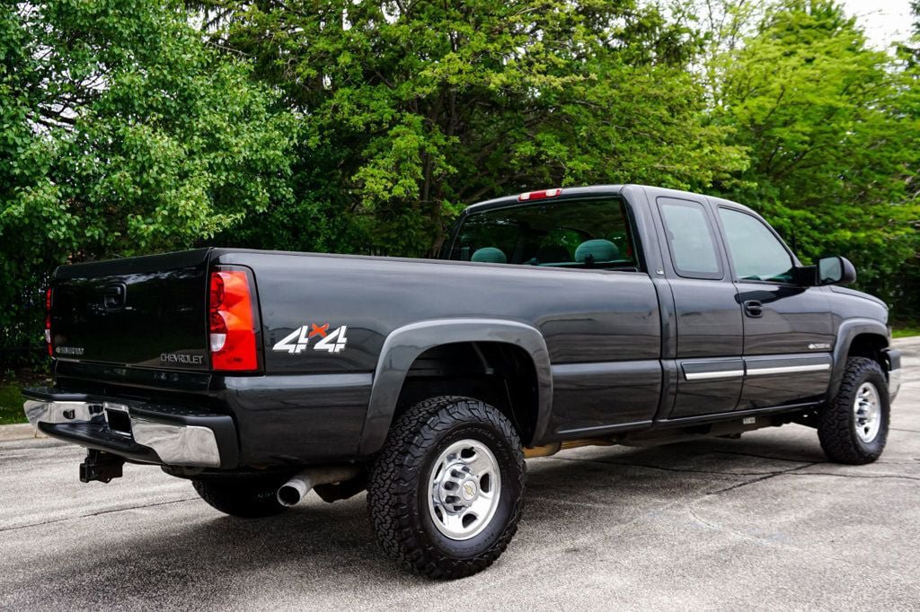 Used 2004 Chevrolet Silverado 2500 LS AWD/4WD image 6