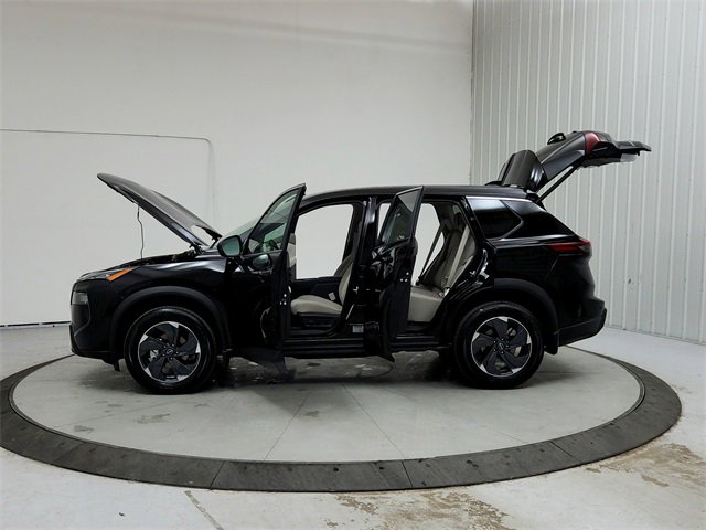 New 2025 Nissan Rogue SV image 12