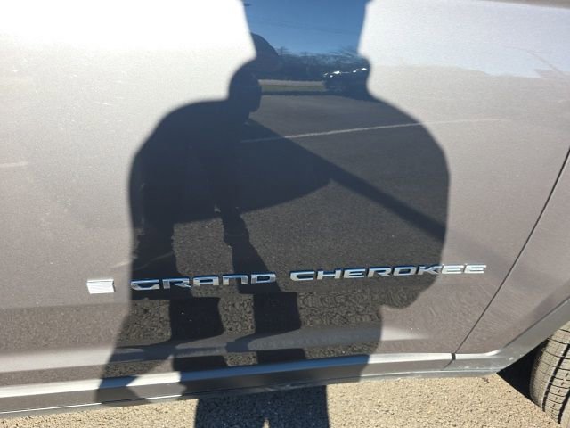 Used 2023 Jeep Grand Cherokee L Limited image 29