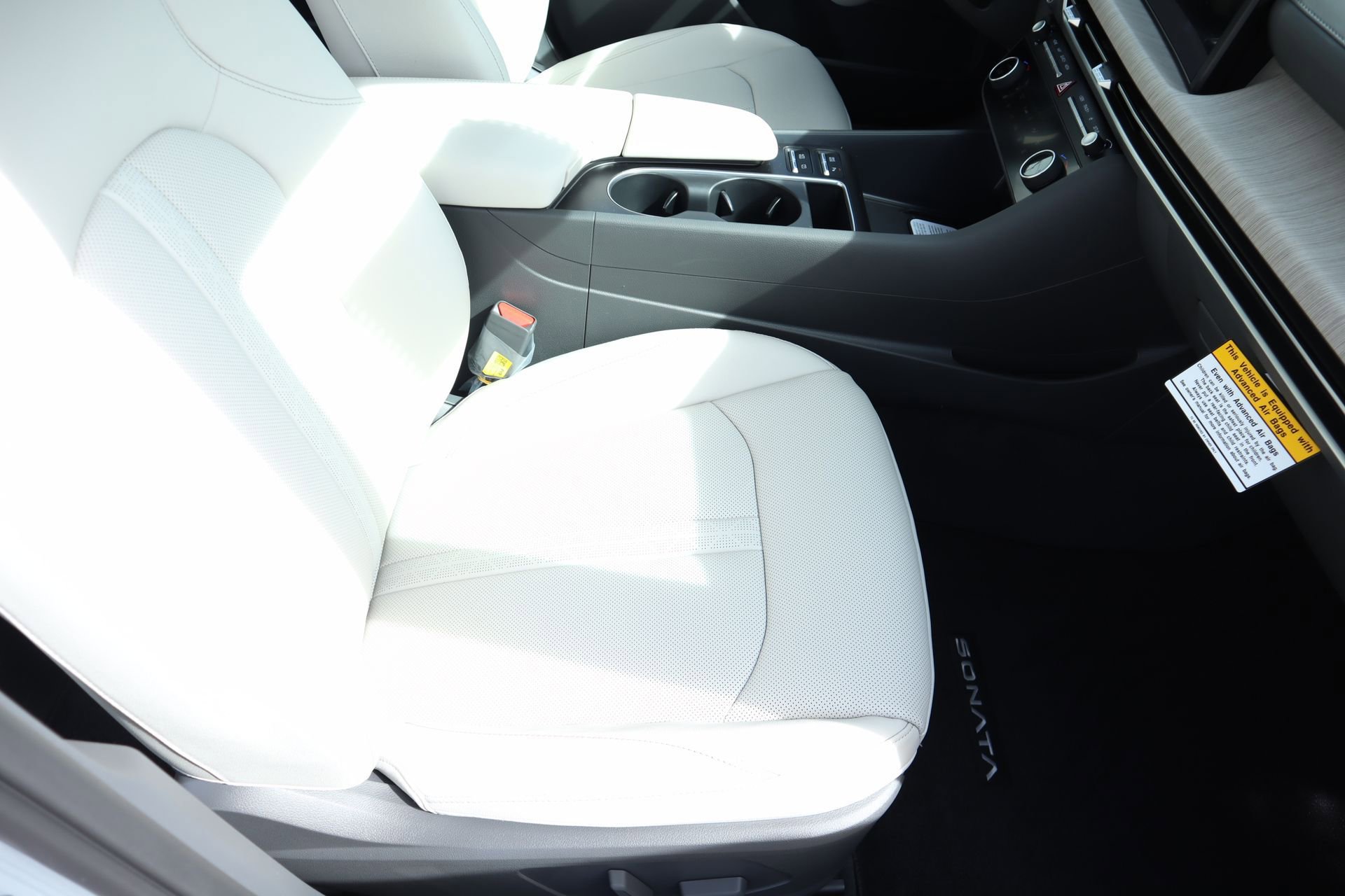 New 2026 Hyundai Sonata Limited FWD image 19