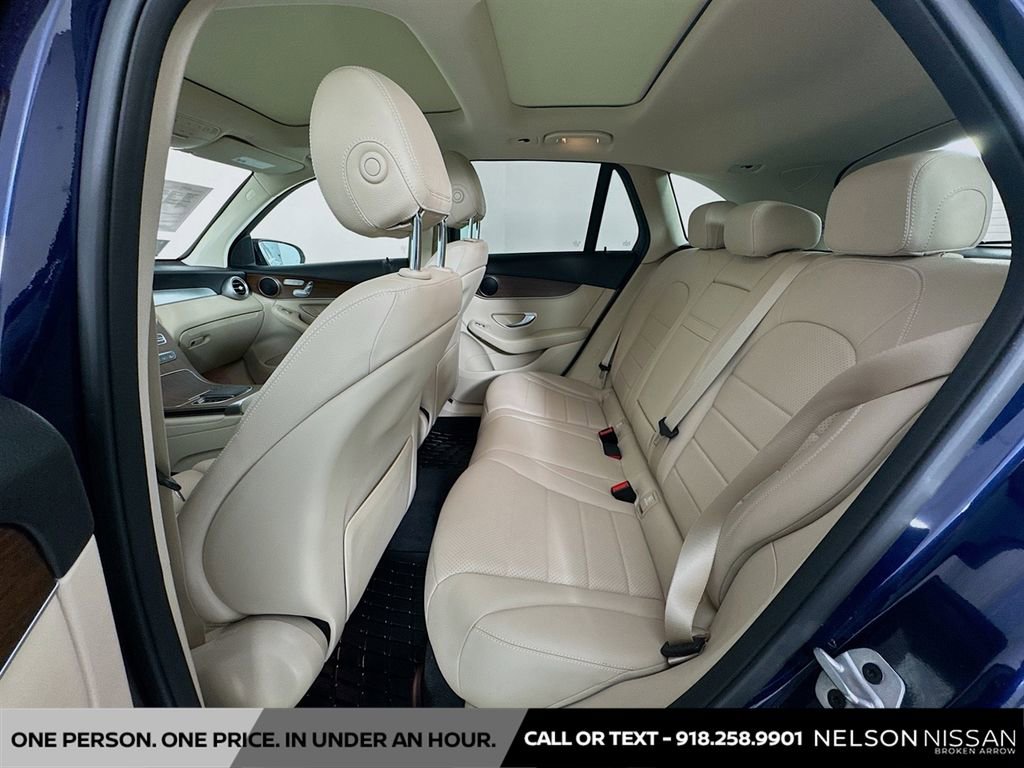 Used 2021 Mercedes-Benz GLC 300 4MATIC image 24