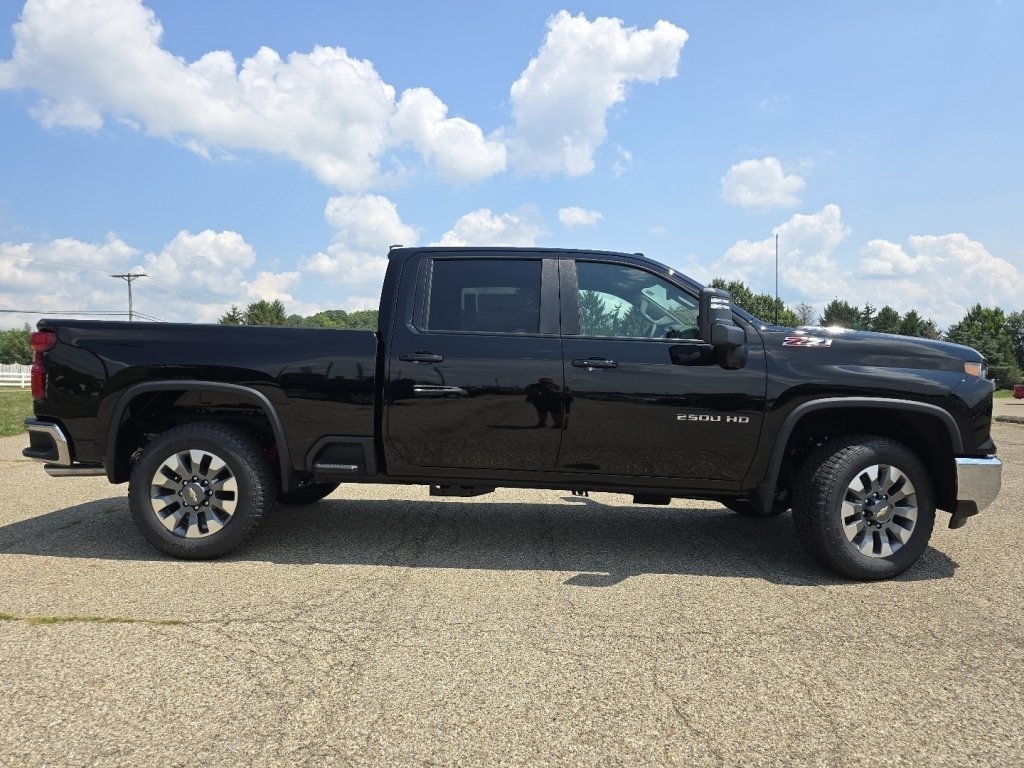New 2026 Chevrolet Silverado 2500 LT w/ All Star Edition AWD/4WD image 13