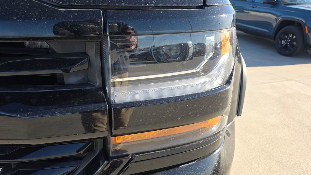 Used 2019 Chevrolet Silverado 1500 LT w/ All Star Edition image 9