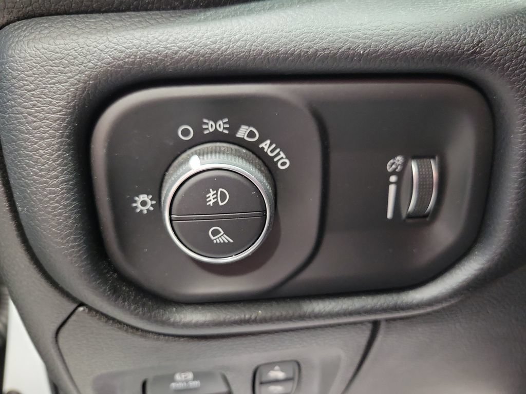Used 2021 RAM 1500 Big Horn AWD/4WD image 38
