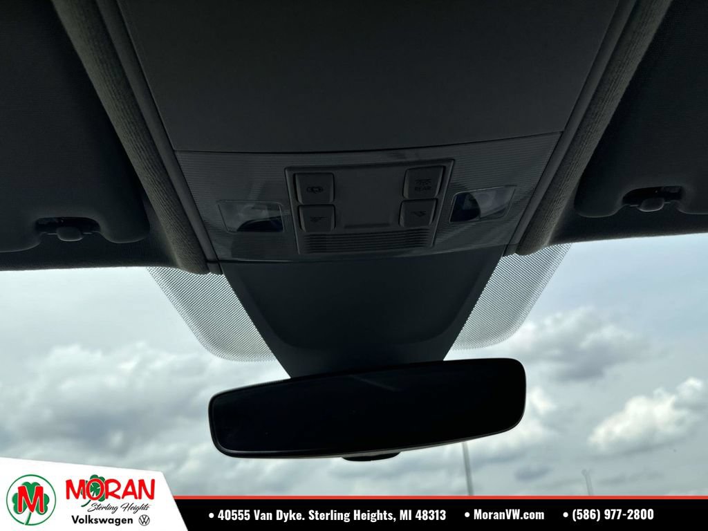 Certified 2024 Volkswagen Tiguan Wolfsburg Edition FWD image 30