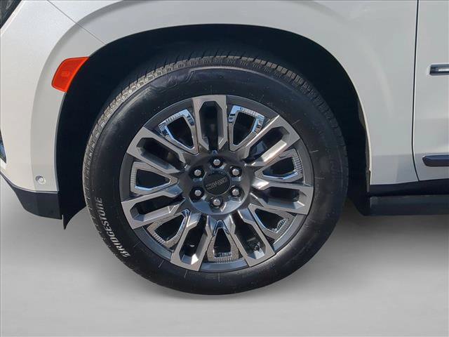 Used 2024 GMC Yukon Denali Ultimate AWD/4WD image 28