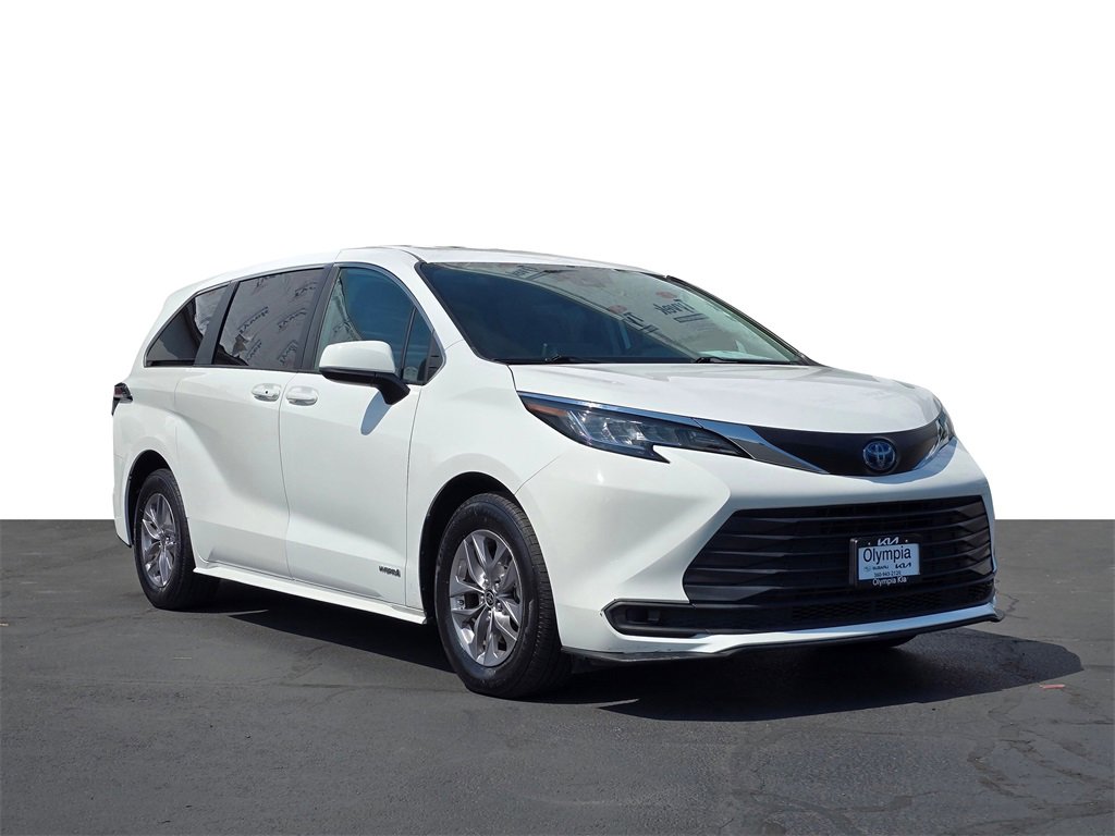 Used 2021 Toyota Sienna LE