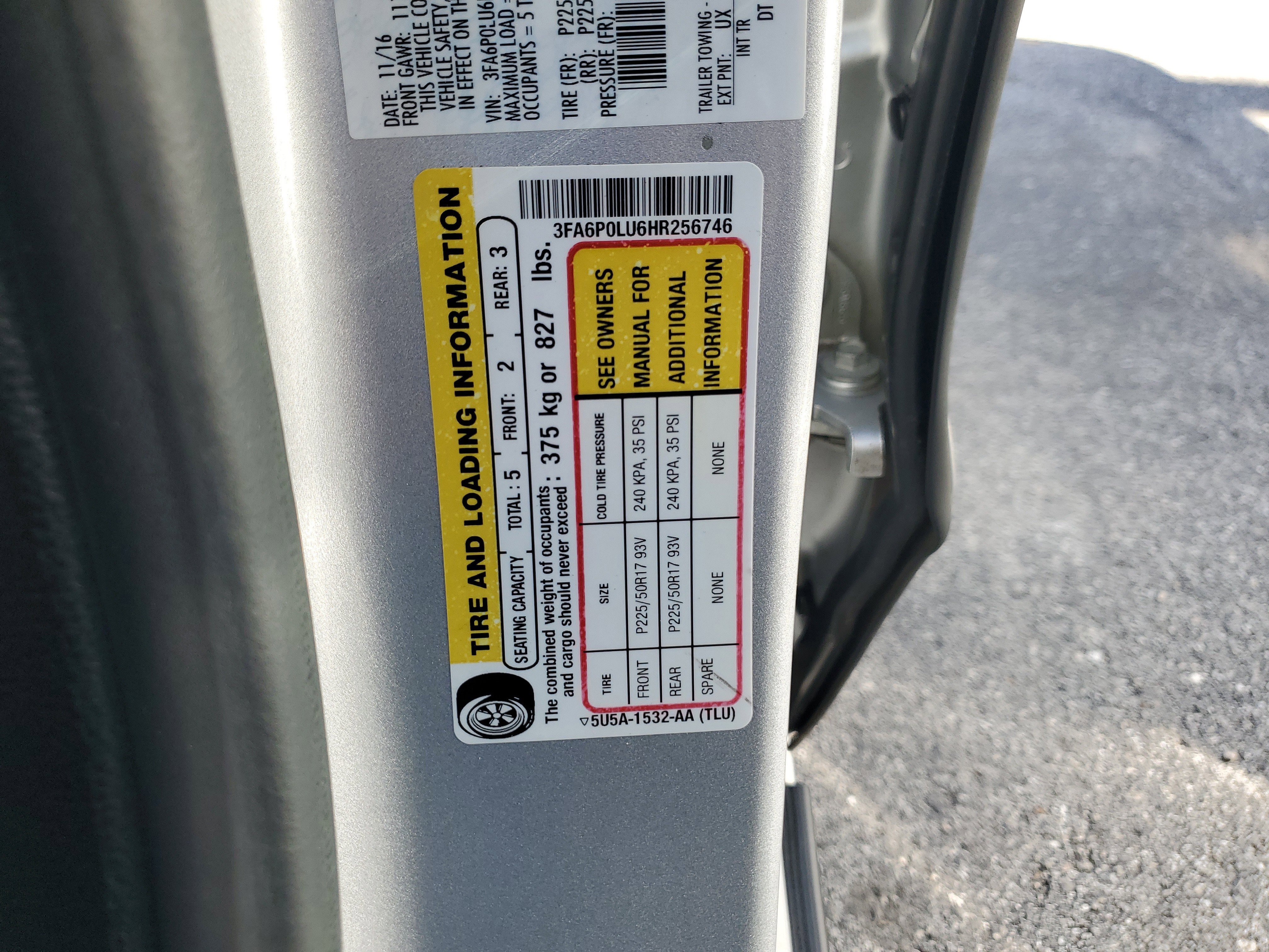 Used 2017 Ford Fusion SE image 30