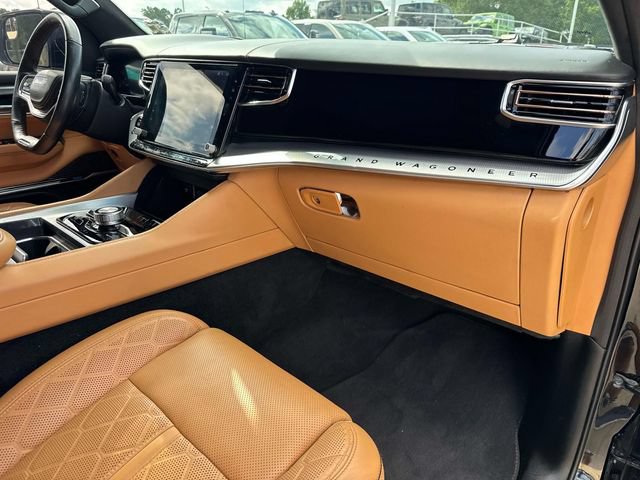 Used 2022 Jeep Grand Wagoneer Series III AWD/4WD image 18