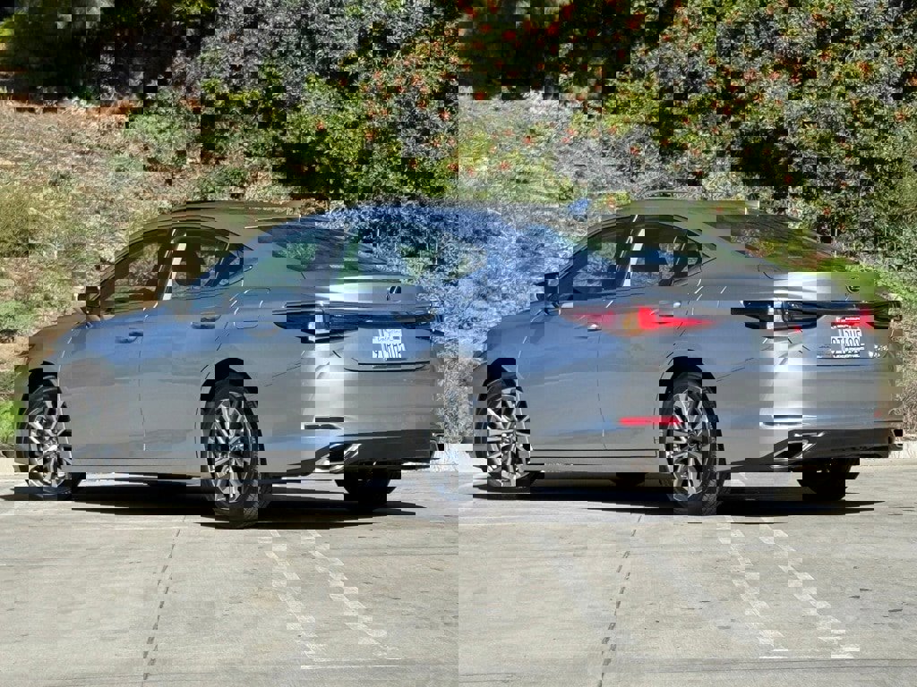 Certified 2025 Lexus ES 350 Base image 2