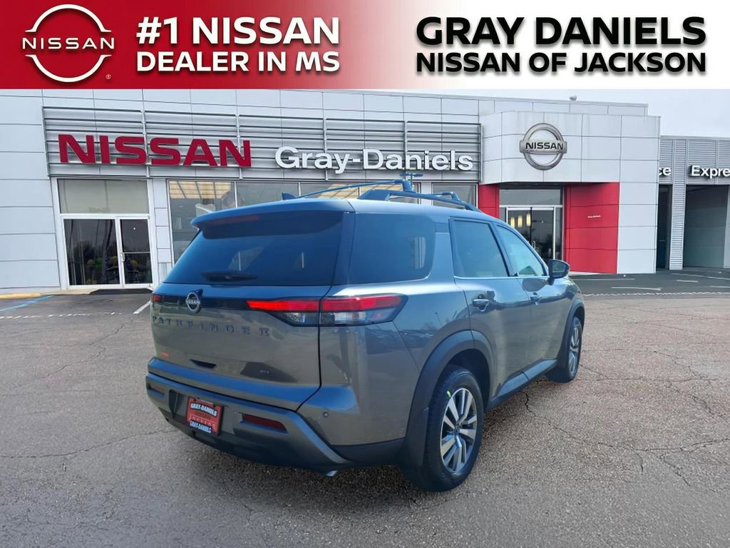 New 2026 Nissan Pathfinder SL image 7