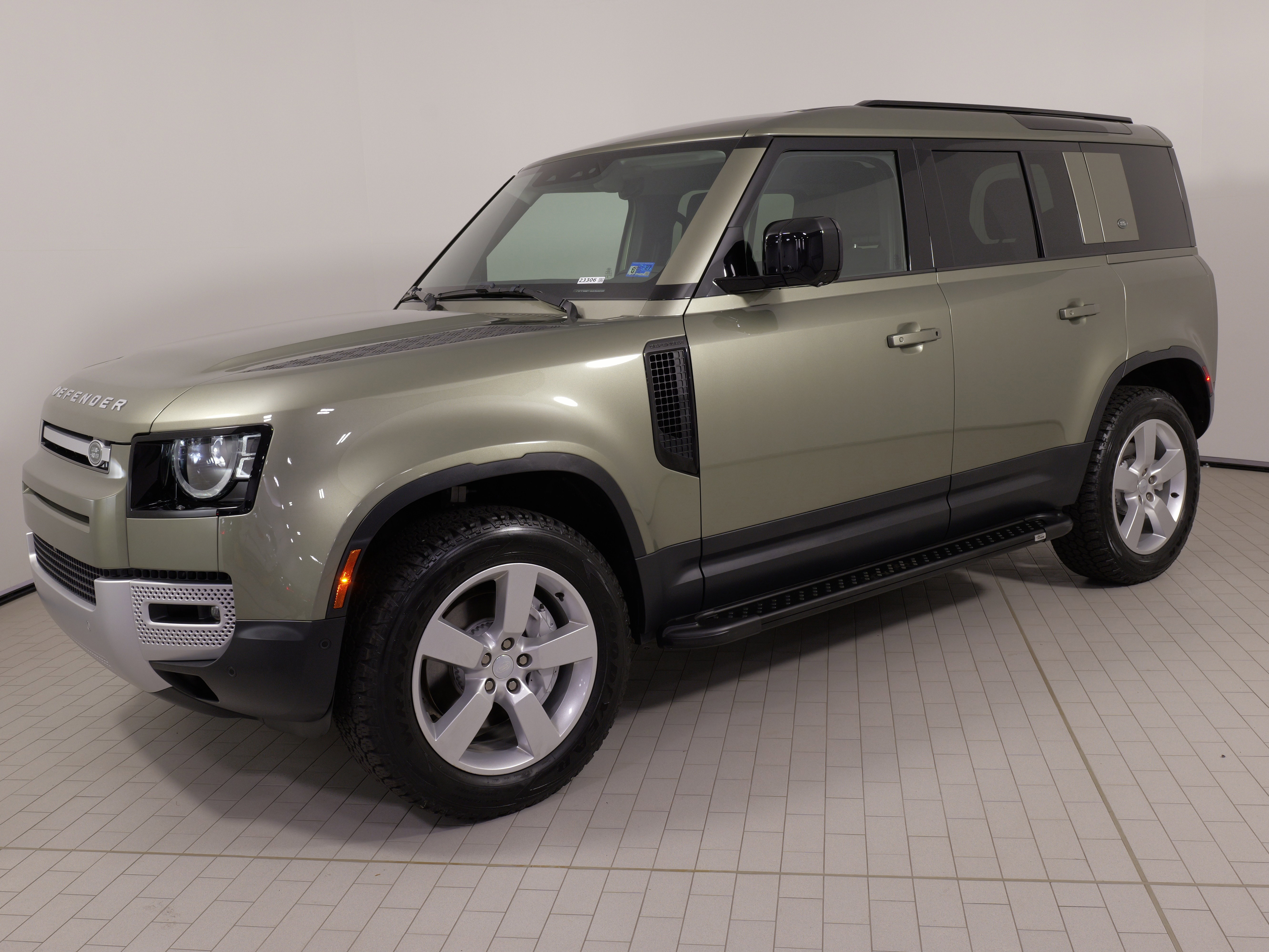 Used 2024 Land Rover Defender 110 S AWD/4WD image 1