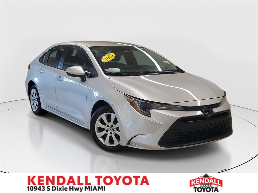 Used 2023 Toyota Corolla LE image 1