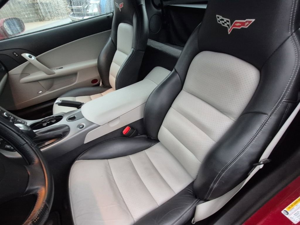 Used 2007 Chevrolet Corvette Base w/ Preferred Equipment Group image 11