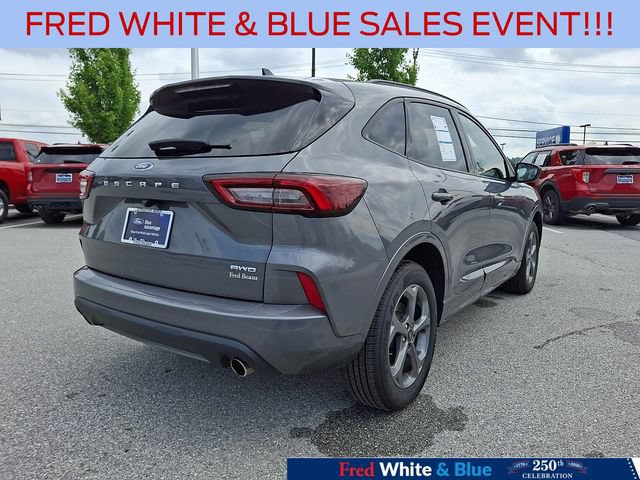 Certified 2024 Ford Escape ST-Line AWD/4WD image 10
