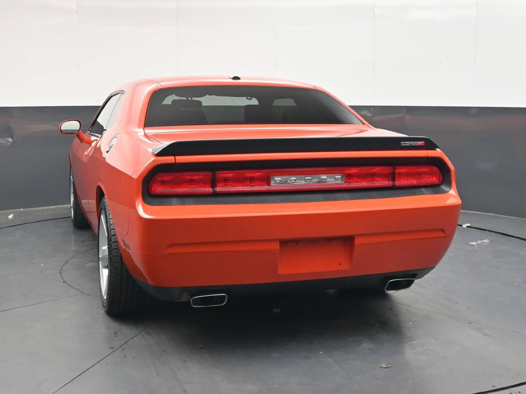 Used 2009 Dodge Challenger SRT8 RWD image 5