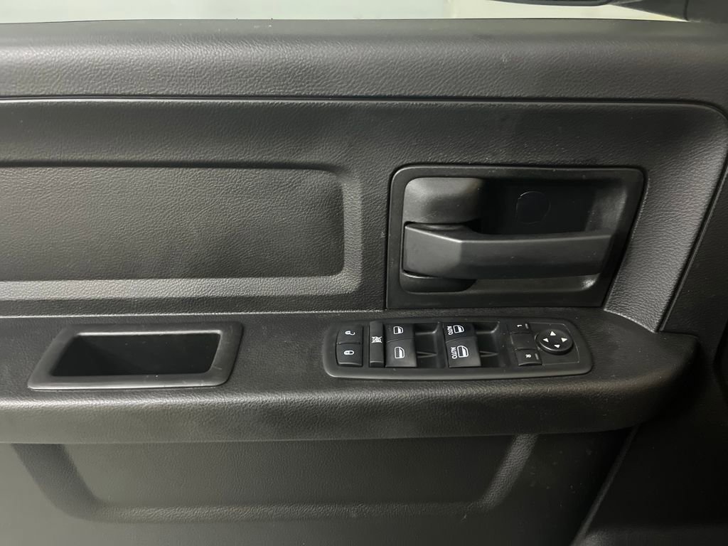 Used 2018 RAM 2500 Tradesman w/ Chrome Appearance Group image 79