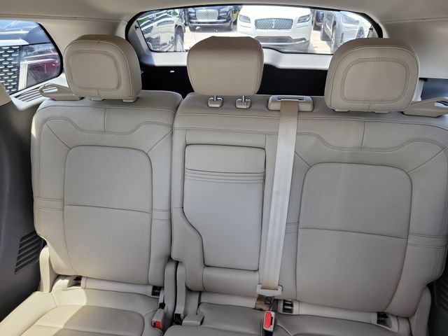 Certified 2024 Lincoln Corsair Reserve FWD image 12
