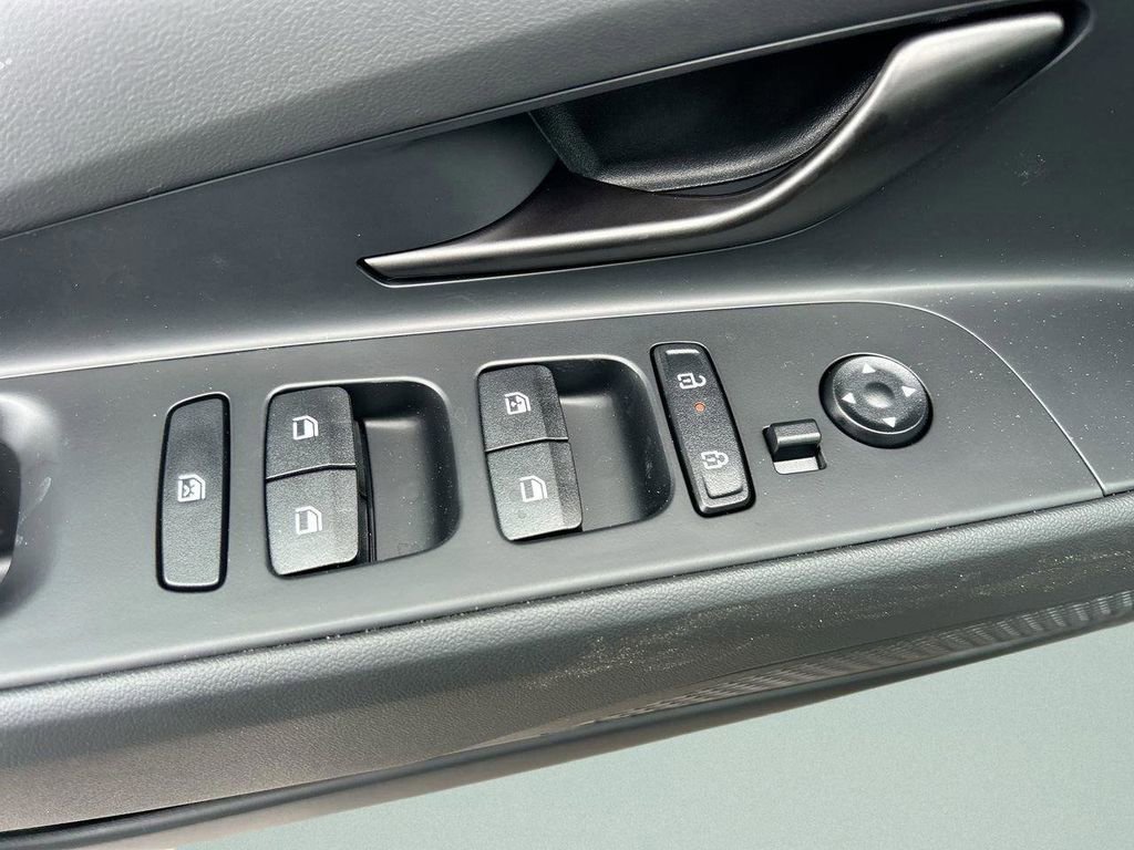 New 2026 Hyundai Elantra Sport FWD image 20