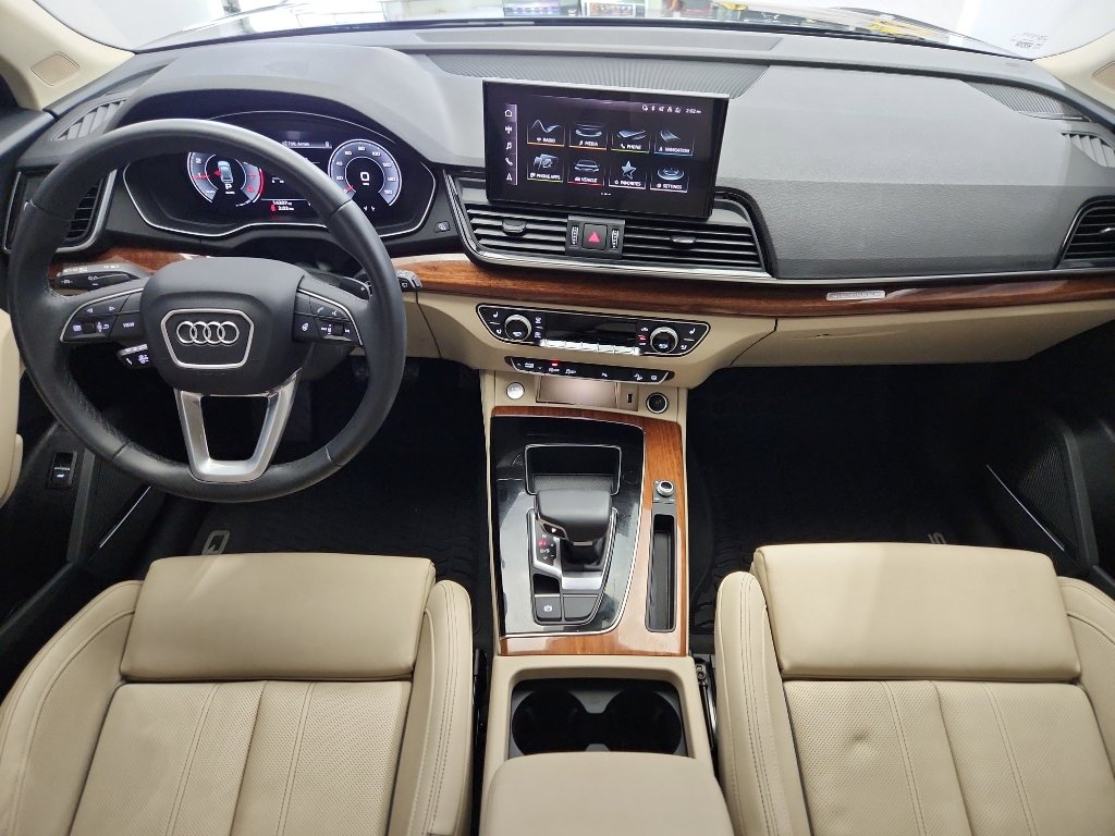 Used 2023 Audi Q5 2.0T Premium Plus w/ Premium Plus Package image 7