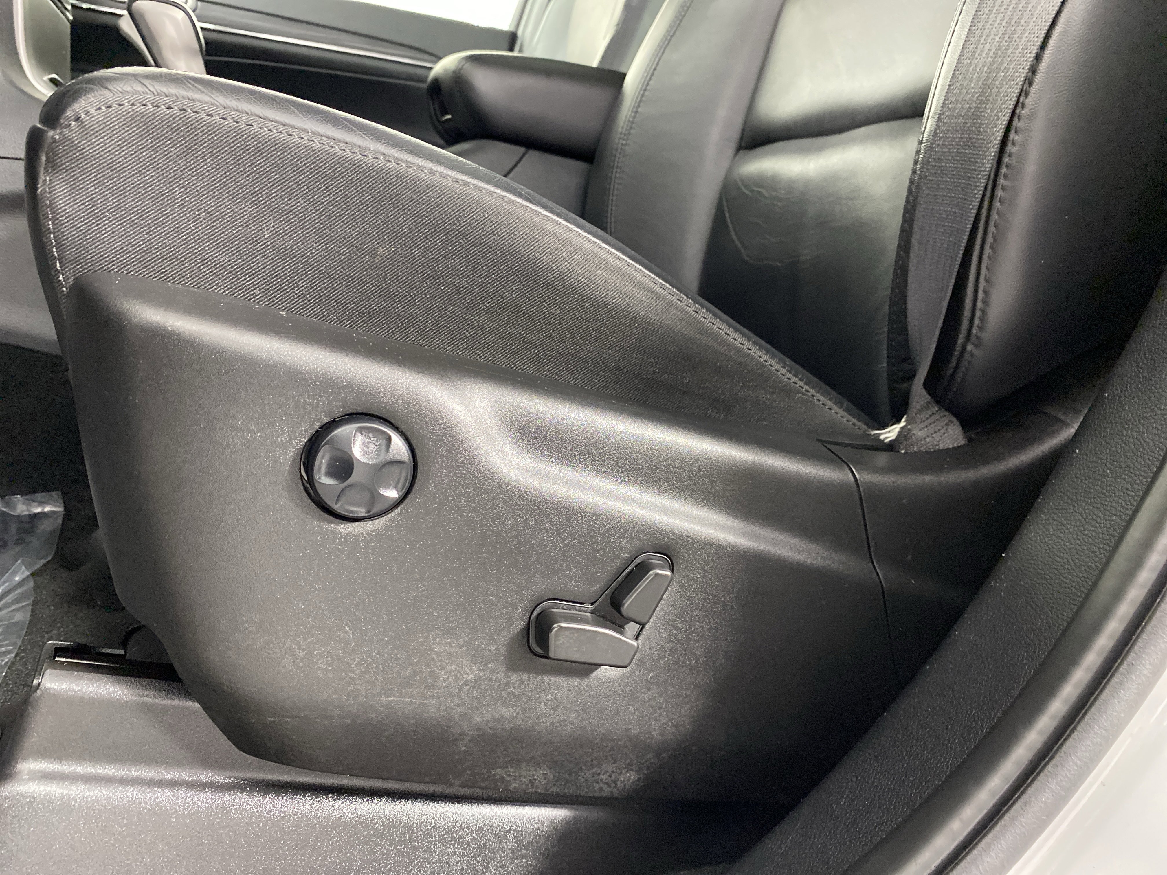 Used 2022 Jeep Grand Cherokee Limited image 20