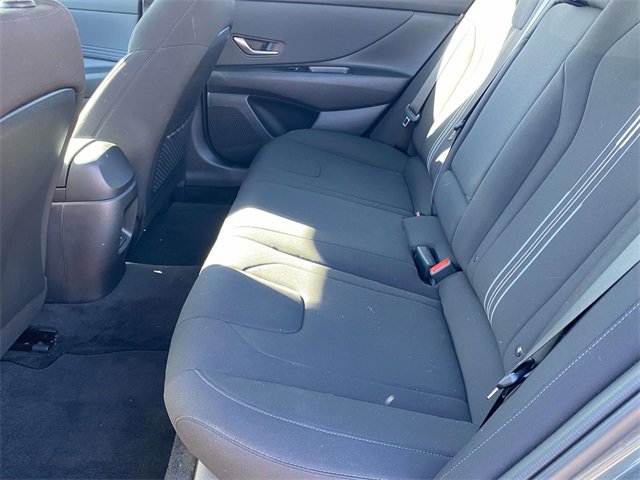 Used 2024 Hyundai Elantra SEL w/ Convenience Package image 10