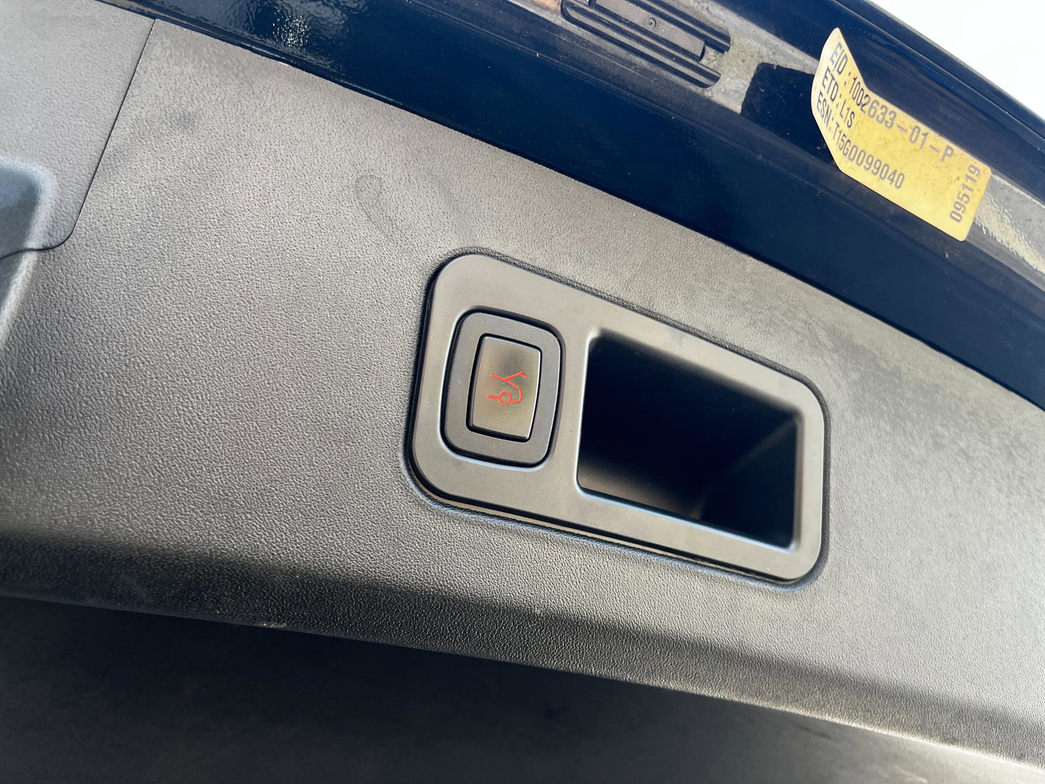 Used 2015 Tesla Model S P85D image 18